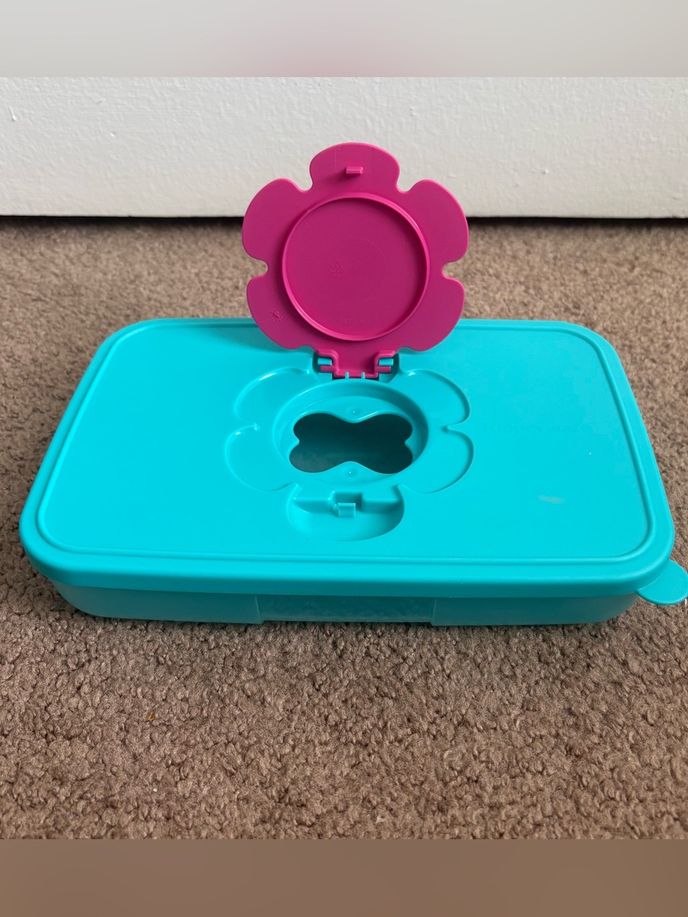Tupperware Baby Wipes Travel Container with Flip Top Lid Turquoise